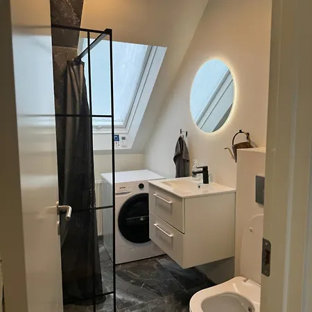 Appartement The Nightingale - Top-equipped House In - Free Parking *