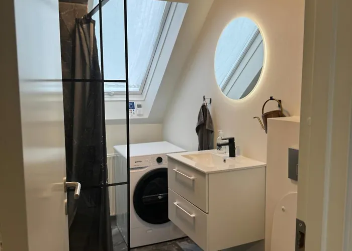 شقة The Nightingale - Top-equipped House In - Free Parking *